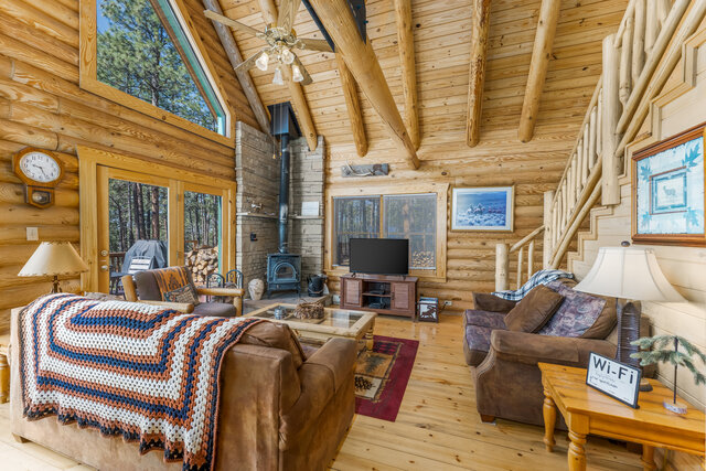 Image 10 for Top of the Pines Vacation Home