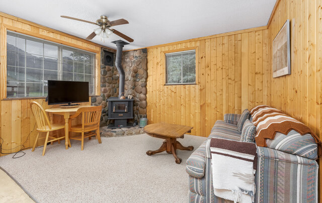 Image 19 for Ponderosa Creekside Vacation Home with Cottage