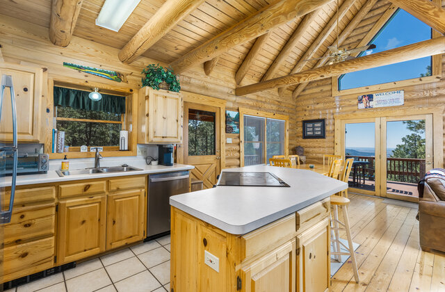 Image 7 for Top of the Pines Vacation Home