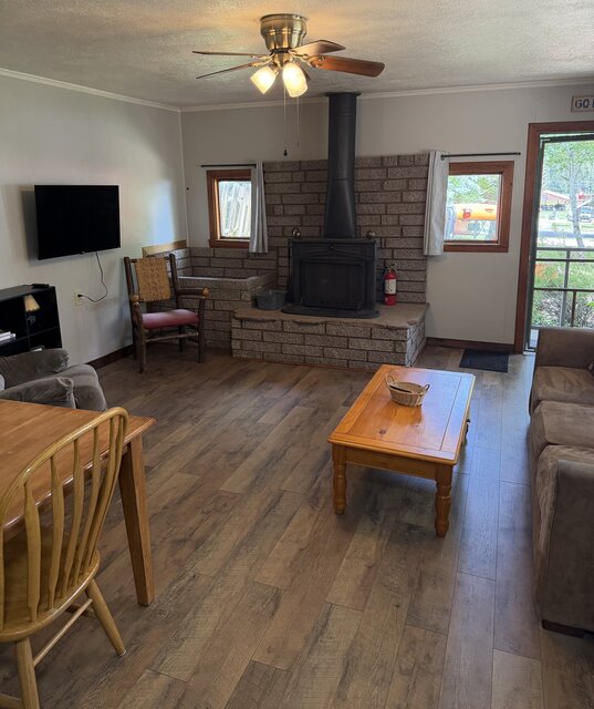 Image 2 for Koala Bear Cabin