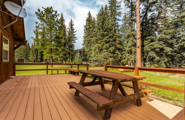 Image 14 for Ponderosa Creekside Vacation Home