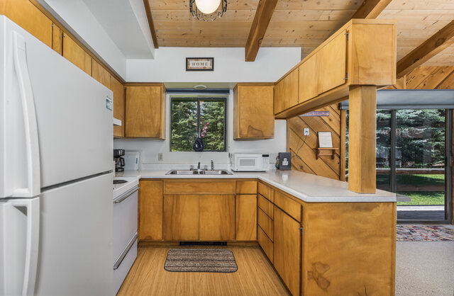 Image 12 for Creekside Vacation Home