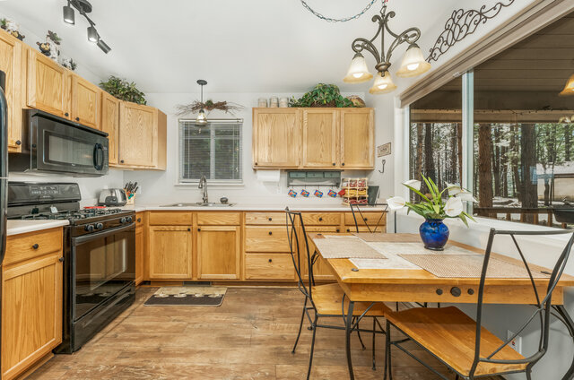 Image 4 for Hidden Pines Vacation Home