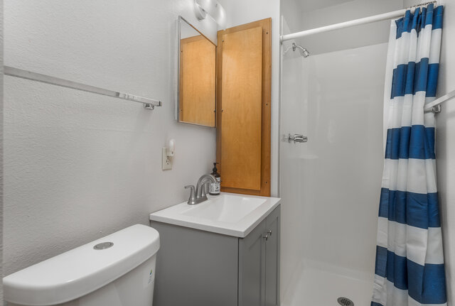 Image 16 for Creekside Vacation Home