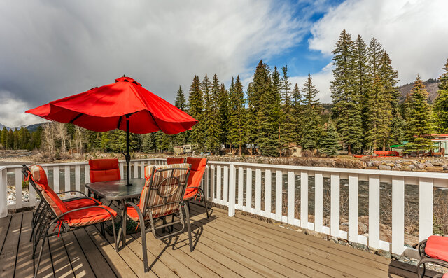 Image 3 for River Song Vacation Home