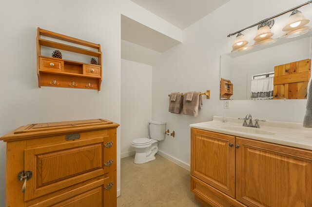 Image 11 for Ponderosa Creekside Vacation Home with Cottage