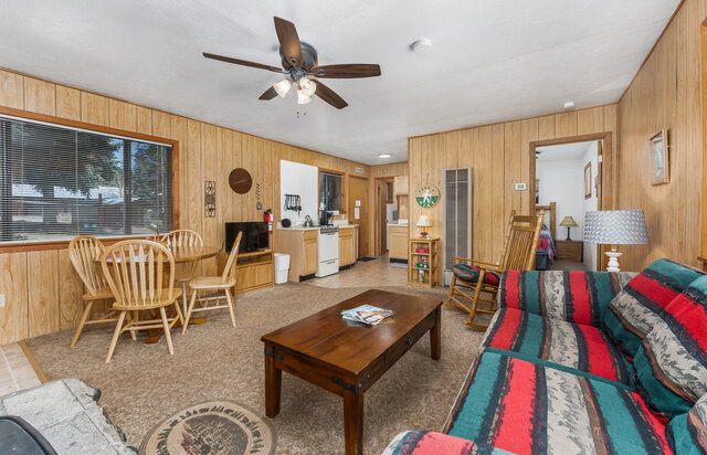 Image 2 for Teddy Bear Cabin