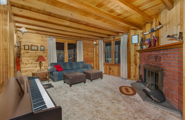 Image 12 for Meadow View Vacation Home