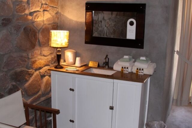 Image 2 for Camp Room 8