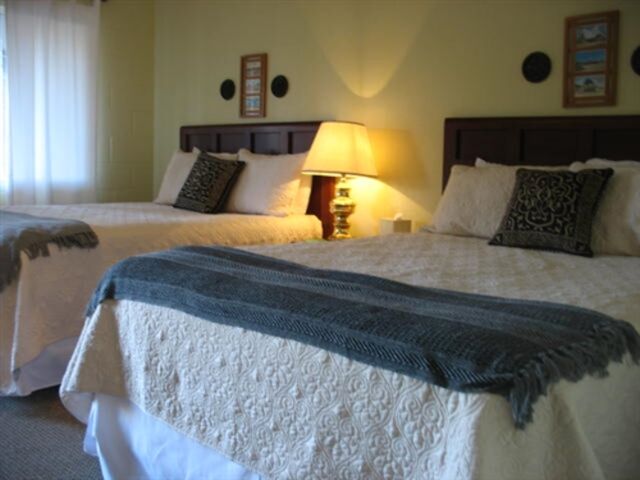 Image 1 for Rm# 11 Two Queen Beds w/mini fridge