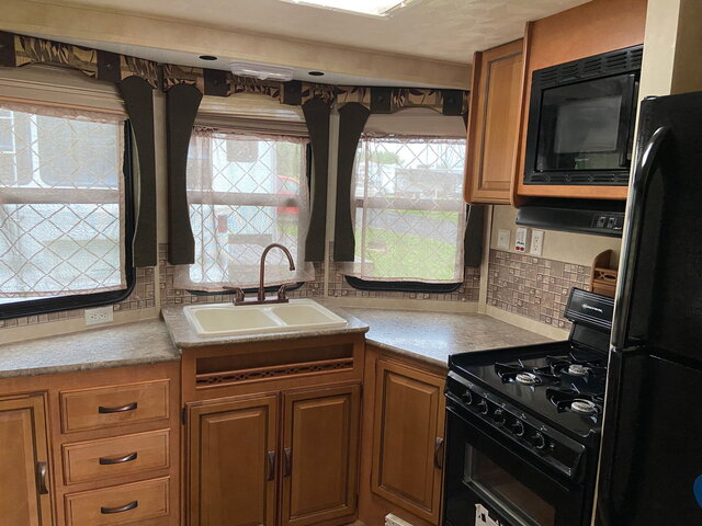 Image 2 for Lodging Rentals (cabins/RV)