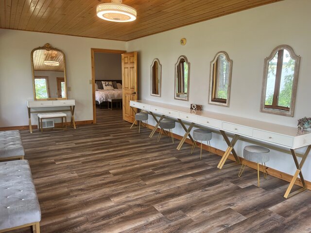 Image 4 for The Grand Oak