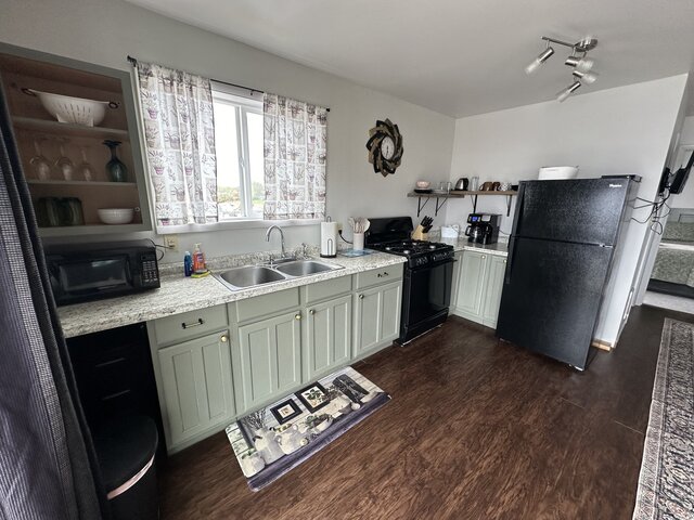 Image 5 for Boathouse Inn Upper Unit