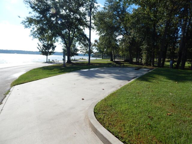 Image 3 for 50) Back In, Not Water Front Site 50