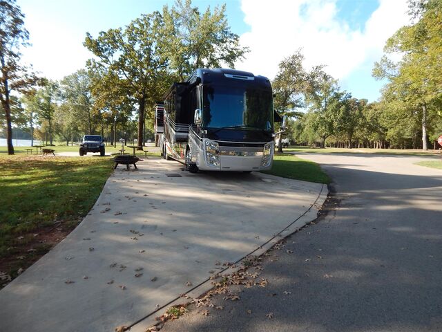 Image 1 for 26) Back In, Not Water Front Site 26