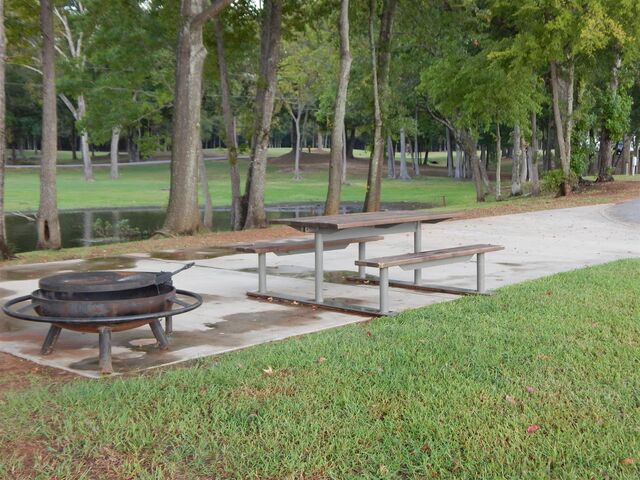 Image 2 for 22) Back In, Water Front Site 22