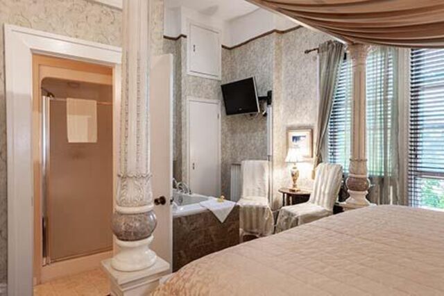 Image 4 for E-Romeo and Juliet