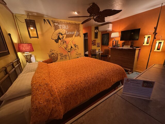 Image 5 for The Tiki Lounge Room