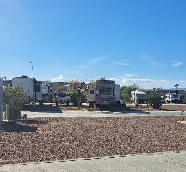 Image 1 for B7Pull Through Wifi site, Full Hook-Ups,30/50 Amps