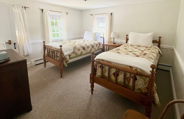 Image 1 for Holmes Room