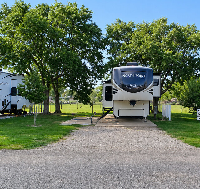 Image 1 for 038) RV Back-in Site