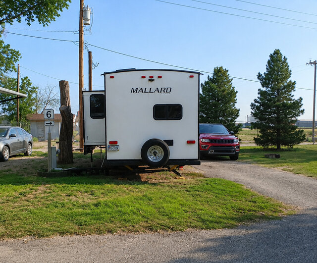Image 1 for 006) RV Pull-Thru Site