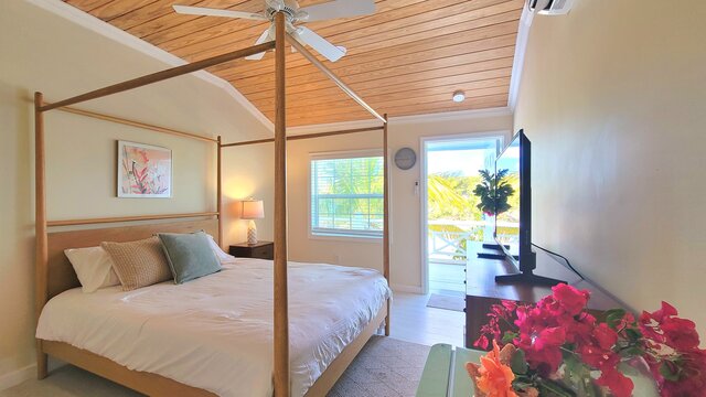 Room 207 - Exuma Yacht Club - Best Bahamas Hotels