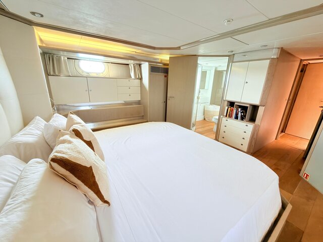 Image 6 for Presidential Suite