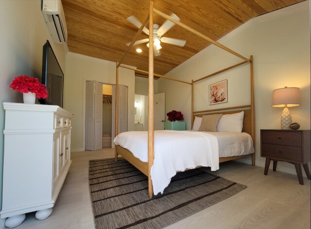Room 207 - Exuma Yacht Club - Best Bahamas Hotels