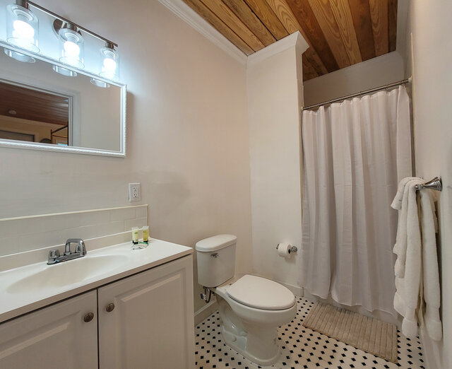 Room 206 - Exuma Yacht Club - Best Bahamas Hotels