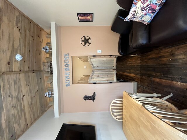 Image 9 for Western Pacific