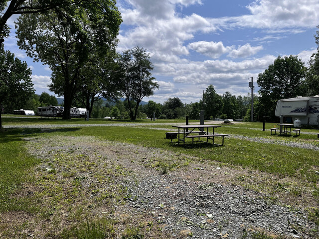 Image 7 for Site 25 -  Full Hookup 50 Amp