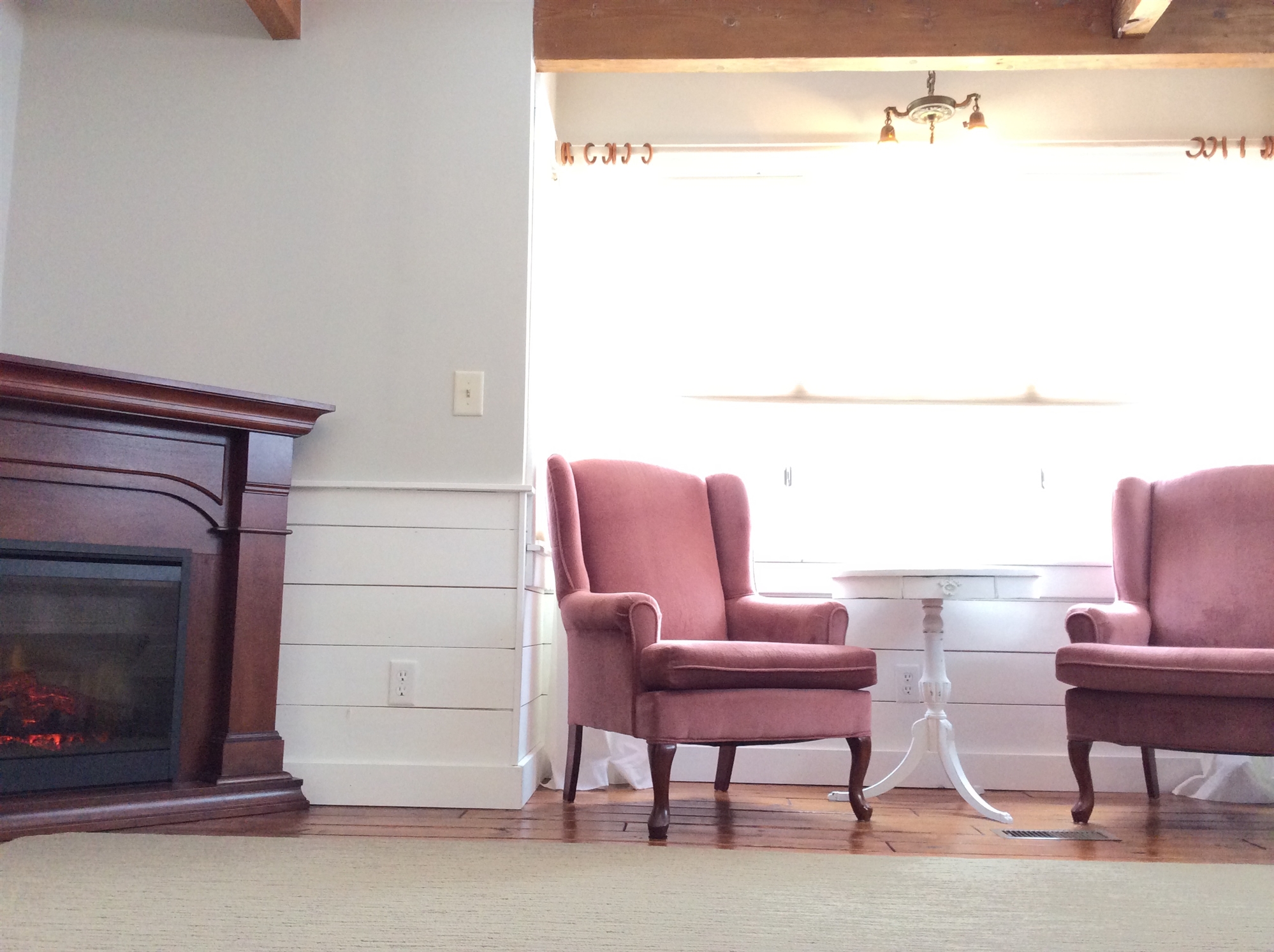 Cottonwood Inn B&BElegant RoomsHolland, MIJohn Calvin Room