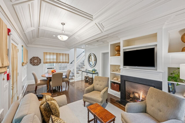 Image 4 for Carriage House