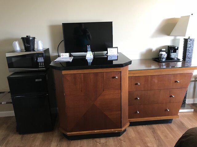Image 2 for 1 King Bed