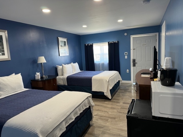 Image 1 for 2 Double Beds w/Kitchenette