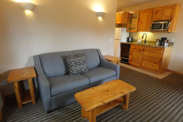 Image 7 for Alpine- 1 Bedroom Suite with Kitchenette