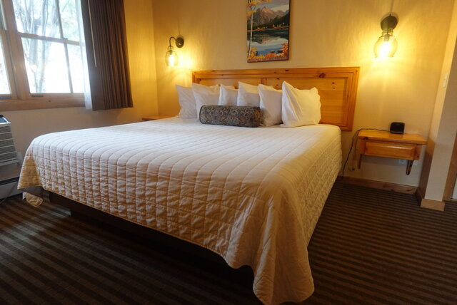 Image 1 for Alpine- 1 Bedroom Suite with Kitchenette