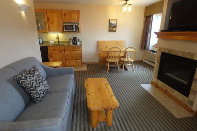 Image 8 for Alpine- 1 Bedroom Suite with Kitchenette
