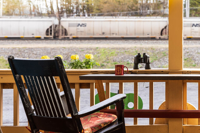 Image 5 for Lehigh Valley Room #3