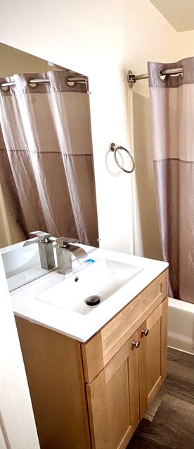 Image 3 for Standard Queen Rooms