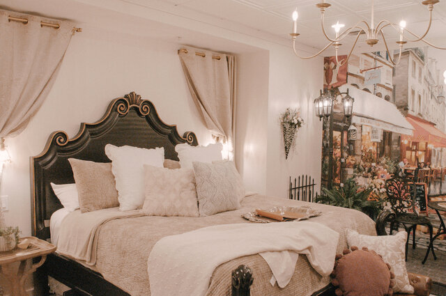 Image 2 for Paris Suite