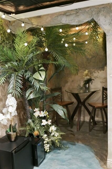 Image 12 for Maui Suite