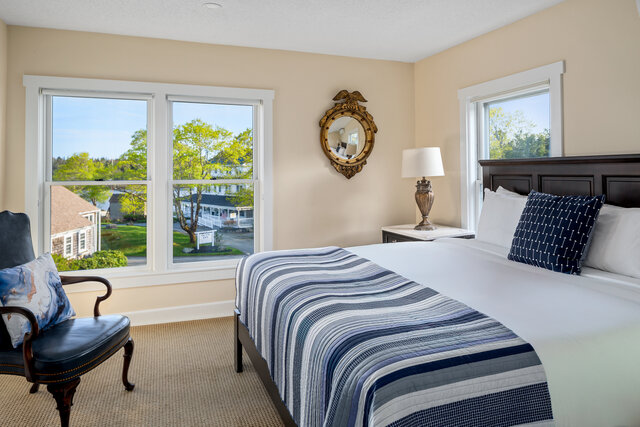 East Wind Suite 21