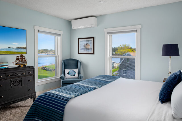 East Wind Room 23