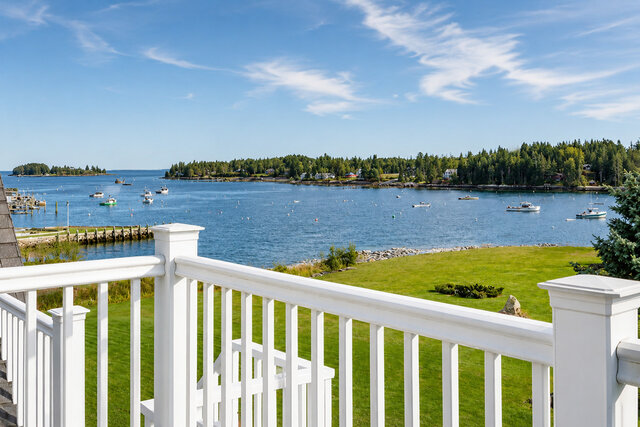 Private balcony East Wind