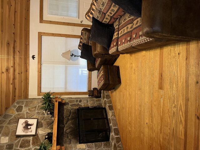 Image 3 for Holmes Cabin