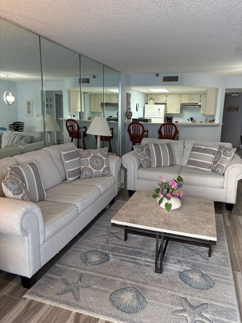 Image 5 for Beach Please