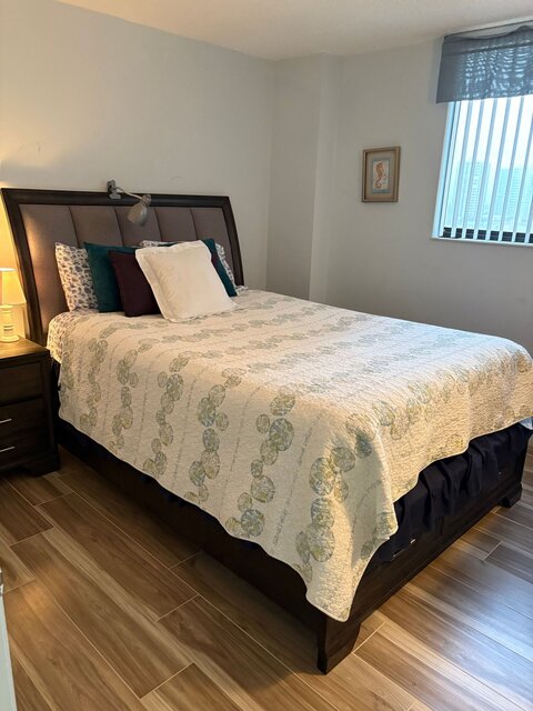 Image 16 for Beach Please