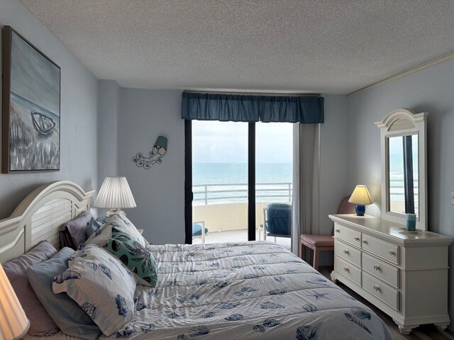 Image 13 for Beach Please